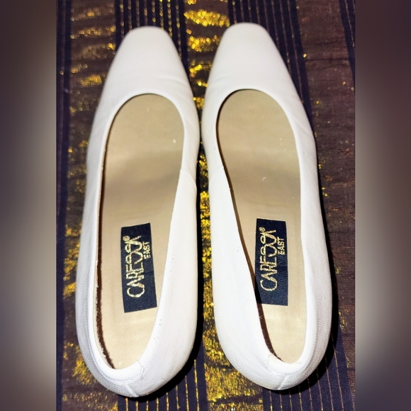 Caressa East size10M Style Oakley Square Toe Off White Vintage Pumps Chunky Heel - Picture 12 of 16
